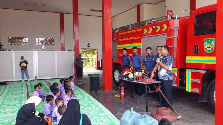  DINAS PEMADAM  KEBAKARAN  KOTA BATAM